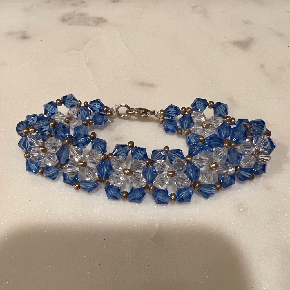 Handmade bracelet with glass beads